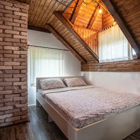 Drinsko Svitanje 펜션 Gornja Tresnjica